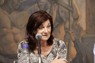 Kelly Olmos entonó un himno de la resistencia peronista en plena&nbsp;sesión